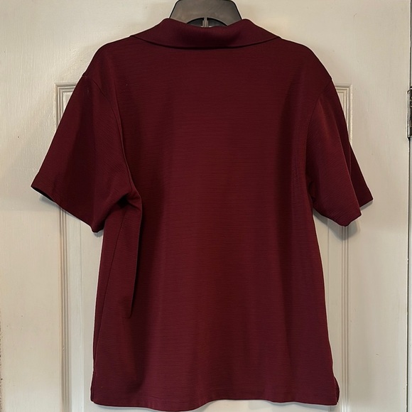 Red Polo Shirt with Short Sleeves and Textured Fabric - Picture 2 of 5